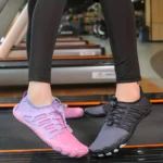 טראוול סימלס - נעלי יחפנים אורטופדיות להקלת כאב